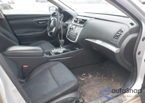 2016 Nissan Altima 2.5/2.5 S/2.5 Sl/2.5 Sr/2.5 Sv из США, поврежденный, VIN 1N4AL3APXGC134960